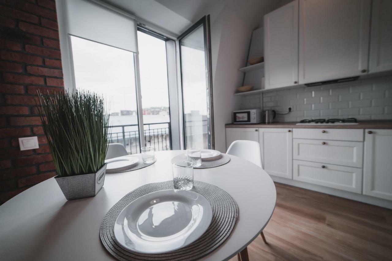 Kostjukowski Apartments Lychakivska 70A Leopoli Esterno foto